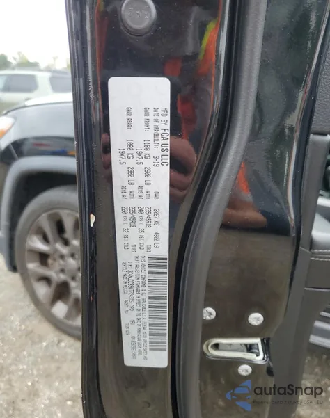 2019 Jeep Compass Limited z USA, uszkodzony, nr VIN 3C4NJDCB9KT724315